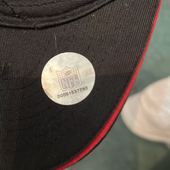 Tampa Bay Buccaneers Cap 🧢. Calling Brady ❤️ - Picture 3 of 4